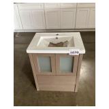 24-1/2' x 18-1/2' Vanity with Single Sink Top