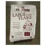 8Cu Ft Bundle Large Flake Animal Bedding x2