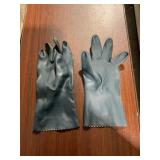 Bundle of (12) Pairs Large Latex Gloves x 2