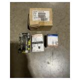 Mixed Lot of Light Bulbs for One Money