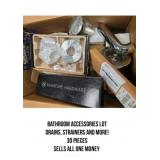 Bathroom Accessories Lot.