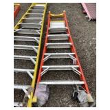 Werner 6Ft Podium Ladder with Wheels