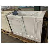 51" RH Walk In Bathtub In White