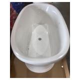 66" x 33" Freestanding Acquabella Bathtub in White
