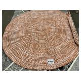 6' x 6' Round Area Rug in Orange and White