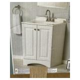 Glacier Bayï¿½ 24' Vanity in White with Top