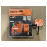 Pony 1/2" Pipe Clamp Fixture