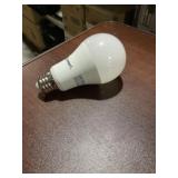 2Pk of LED 100W A19 Light Bulbs x 4