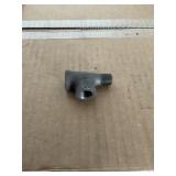 Box Of Galvanized 1/4" Street Tee Fittings x2