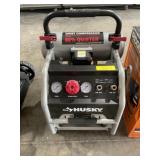 Huskyï¿½ 4.5 Gallon Quiet Compressor