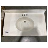 37' x 22' Single Bowl Vanity Sink in Ivory