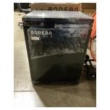 Bodega 19"W Mini Fridge/Cooler in Black