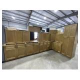 15Pc 30" Silvercreek Caramel Shaker Kitchen