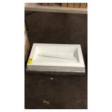 White sink top White sink top