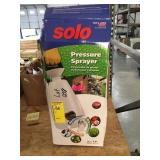 Solo 2 Gallon Pressure Sprayer