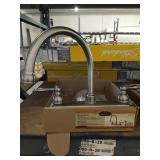 Two handle kitchen faucet