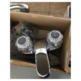 2 handle lav faucet x 2