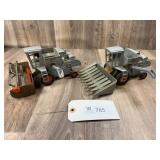 Qty. 2, Gleaner Combines, Ertl, 1/32 Scale
