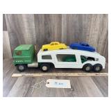 ERTL Car Hauler metal w/3 plastic cars