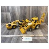 Ertl IH Backhoe; Metal John Deere Pan/Earthmover w