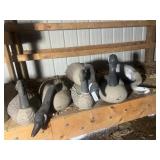 Qty 5 Geese Decoys, 1 Crane