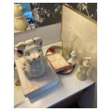 Vanity Tray and Assorted Ceramic Accessories