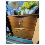 4 Drawer Dresser 33.5'x18'x40'H