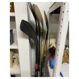 5 Hockey Sticks
