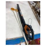 Works Battery Powered Blower & Driveway Reflectors