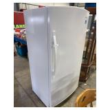 Whirpool Deep Freeze 33'x29'x66.5'H  20 Cubic F