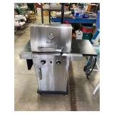 CharBroil Grill Commerical Tru-Infrared w Tank