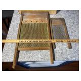 2 Washboards