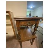 Pair Coffee Tables 21'x25'x21'H