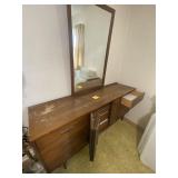 3 pc Dresser Chest of Drawers and Mirror