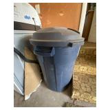 Rubbermaid 32 GAL Trash Can
