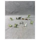 Miniature Toy Soldiers & Military Figures