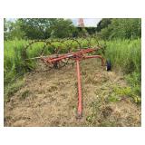 New Idea 6 Wheel Rake
