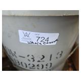 Corner Lot: Scrape, Steel Grinding Table & 4 " Vi