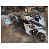 Yamaha FZ6R Motorcycle