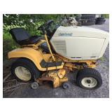 Cub Cadet Lawn Tractor w/Deck (needs work)