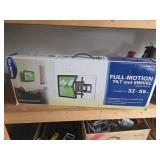 Tilt and Swivel TV Mount Fits 32'-55' (open box)