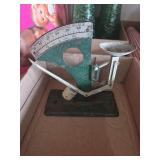 Mascot Egg Scale