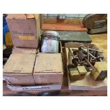 6 John Deere Pistons and Valves (2 flats)