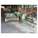 John Deere 24T small square Baler