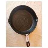 10' Hammered Cast Iron Pan