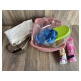 Utility Lot: Heating Pad & Kitchen Linens