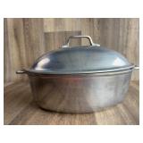 Cast Aluminum Oval Dutch Oven Roaster