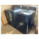 Maytag Bravos 400 Washer & Dryer Set