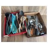 Kitchen Utensils & Tupperware Lot