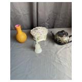 Mixed Decorative Lot: Viking Glass & Teapot
